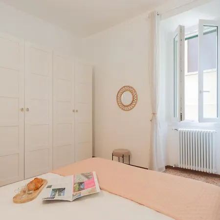 Nonna Tere Carate Urio