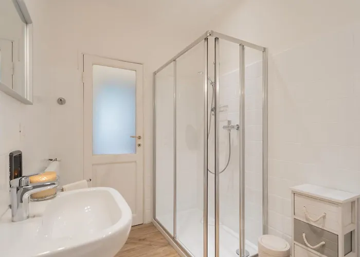 Nonna Tere Carate Urio